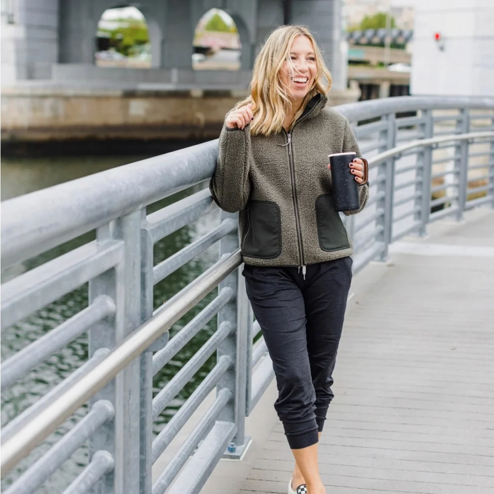 Vuori Jacket - Picture 3 of 3